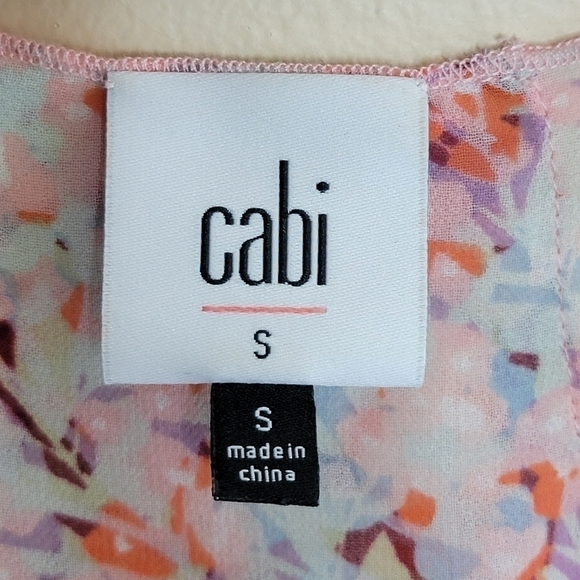 CAbi | #5032 Bella Floral Tiered Sleeveless Tank Blouse - Picture 3 of 5